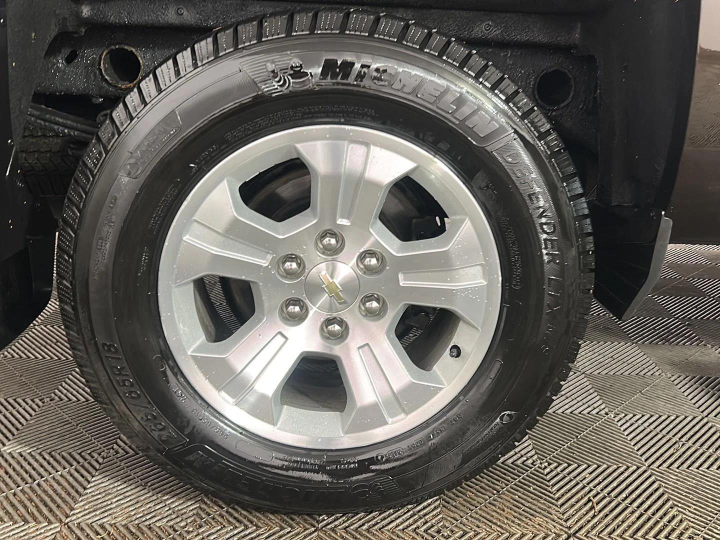 chevrolet silverado 1500 2018 1GCVKREC4JZ250684 image chevrolet silverado 1500 2018 1GCVKREC4JZ250684 image
